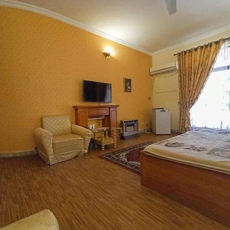 Delano Guest House Islamabad Exterior photo
