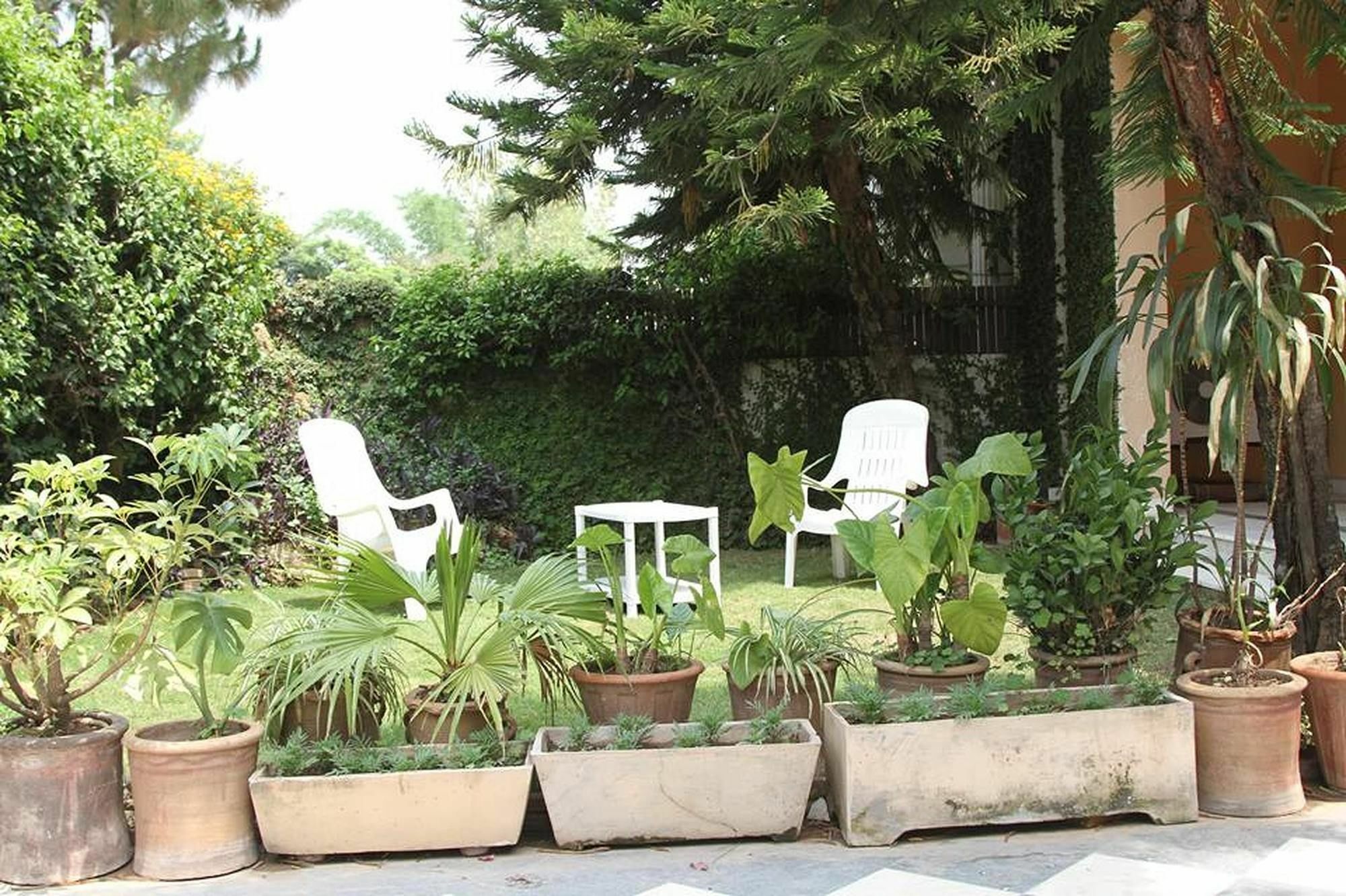 Delano Guest House Islamabad Exterior photo