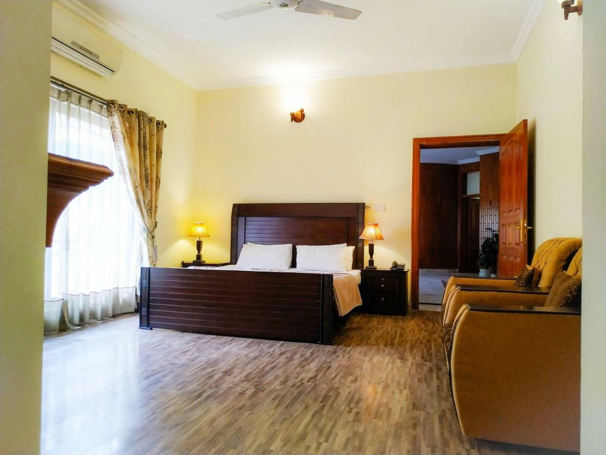 Delano Guest House Islamabad Exterior photo