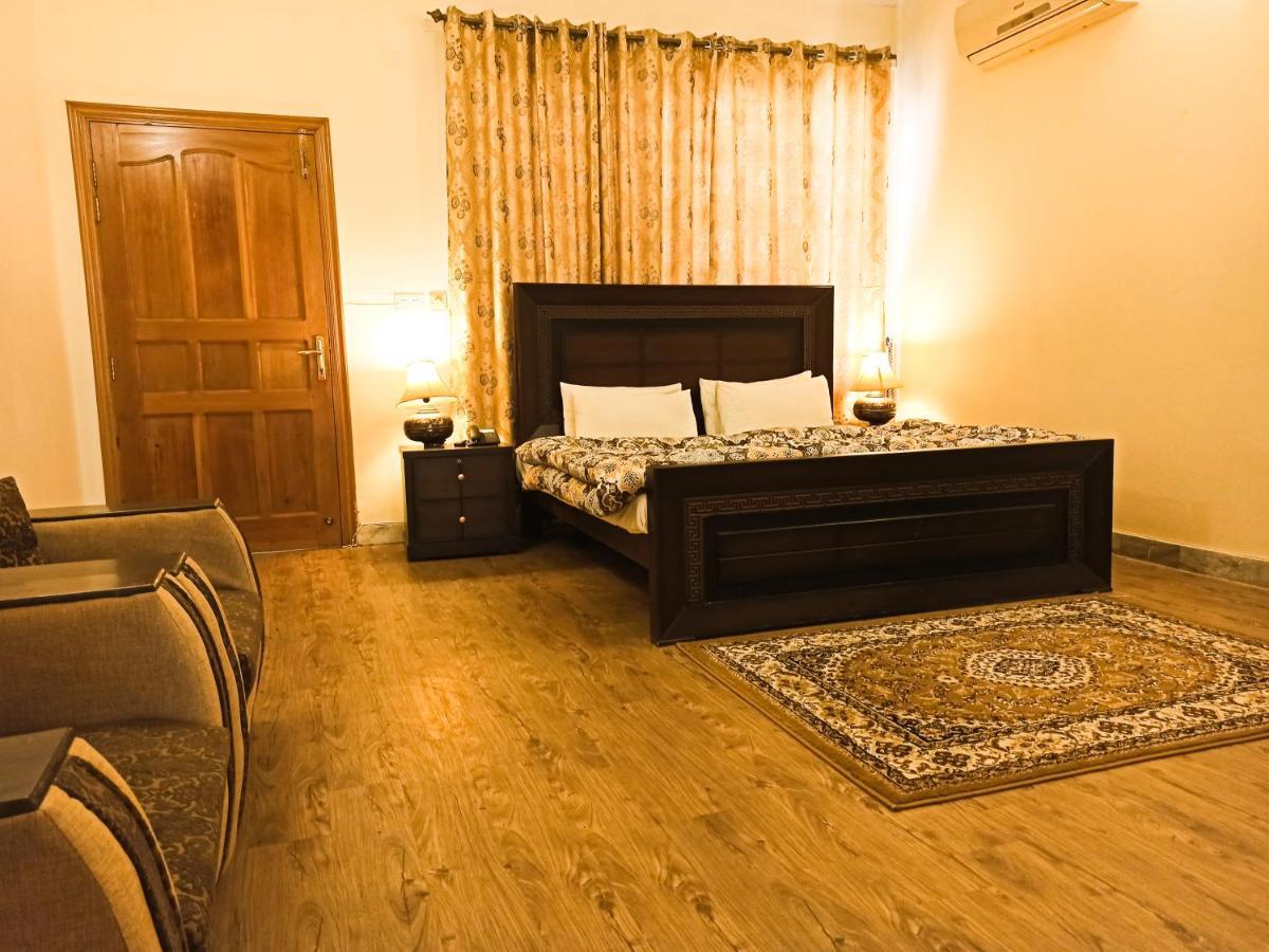 Delano Guest House Islamabad Exterior photo
